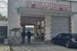 Задържаните служители от 
