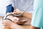 Честа грешка при измерване на кръвното налягане го вдига с почти 7 mmHg