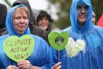 Хиляди поискаха спешни действия срещу климатичните промени на най-масовия протест в историята