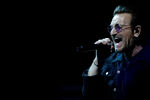Боно от U2 успокои феновете, че ще си върне напълно гласа 