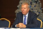 Александър Томов се кандидатира за президент 