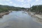 Без ток, храна и вода: Около 20 къщи са напълно блокирани в Слатина (СНИМКИ)