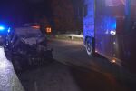 4-членно семейство пострада тежко при челен сблъсък между кола и камион