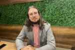 Учителят срещу ChatGPT: Как изкуственият интелект променя правилата в образованието?