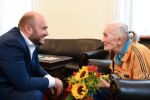 90-годишната Янка Ушколова запази дома си: ВКС окончателно отмени измамното арбитражно решение