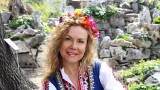 Елена Розбег: Няма как да не си по-добър и по-хубав, облечеш ли носия