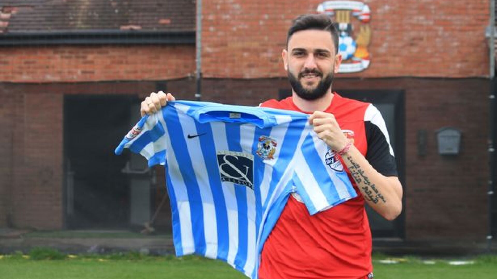 Най-големият фен на Ковънтри в България представя Владимир Гаджев (ГАЛЕРИЯ)