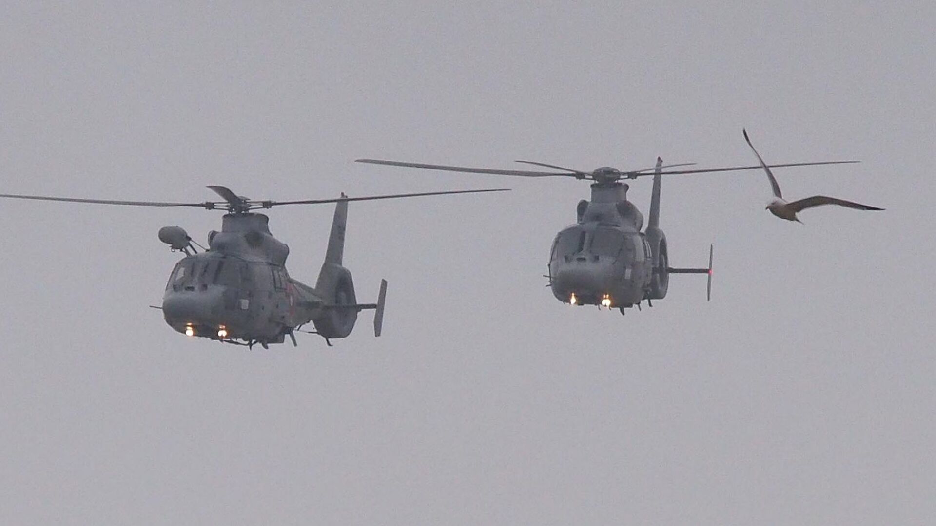 Авиошоу за 100 г. военноморска авиация (СНИМКИ И ВИДЕО)
