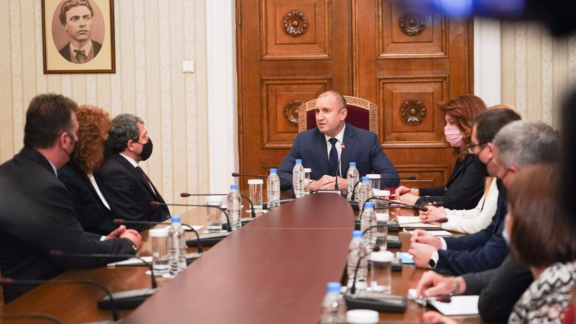 „Има такъв народ“ при президента: Ще обсъдим действията си в тази ситуация