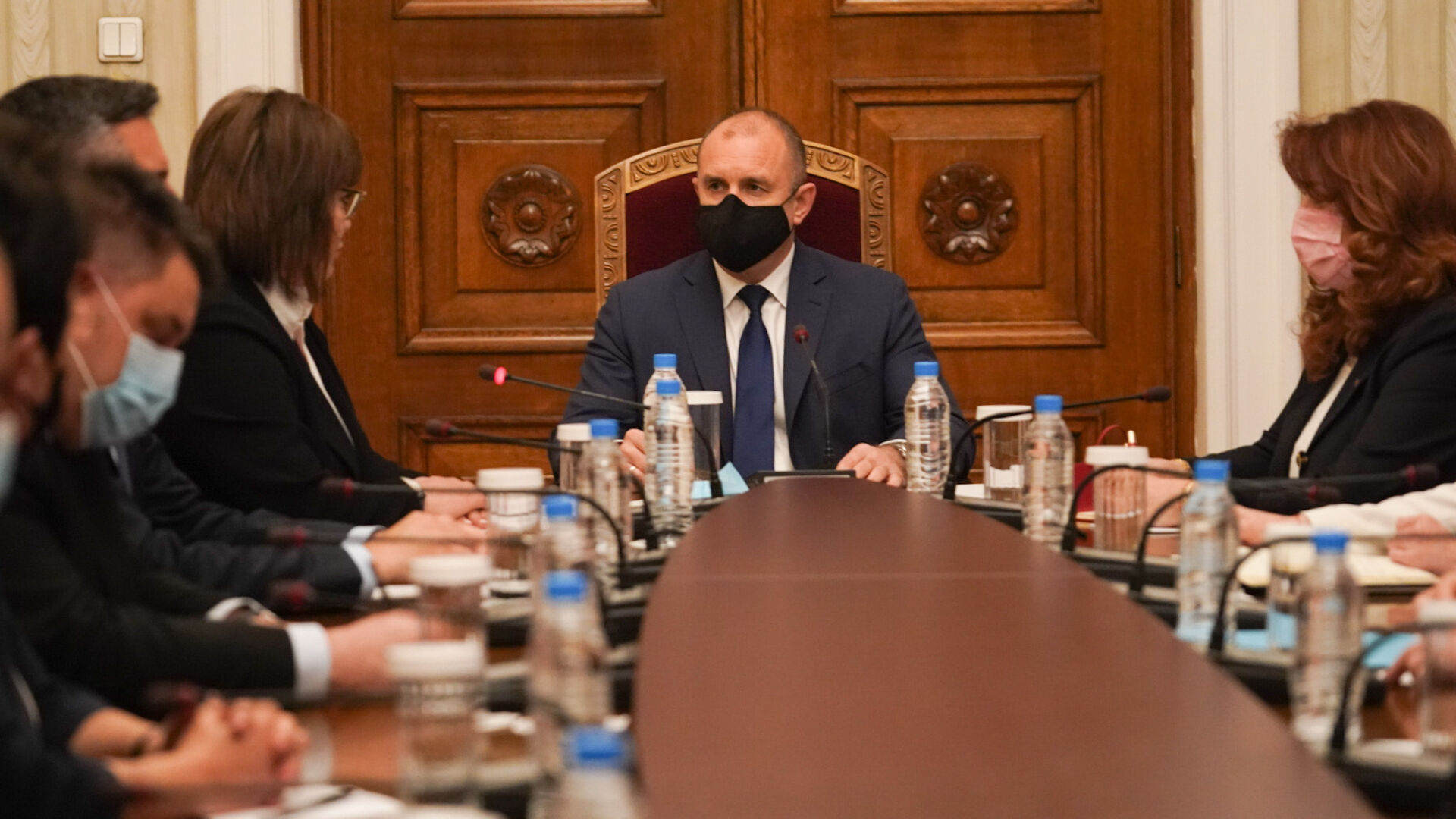 БСП при президента: Ще подкрепим правителство на „Има такъв народ“ с условия 