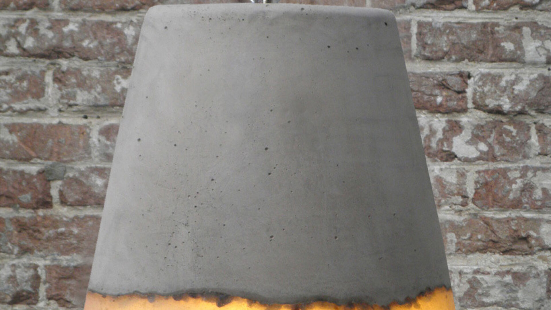 Concrete Lamp oт Renate Vos