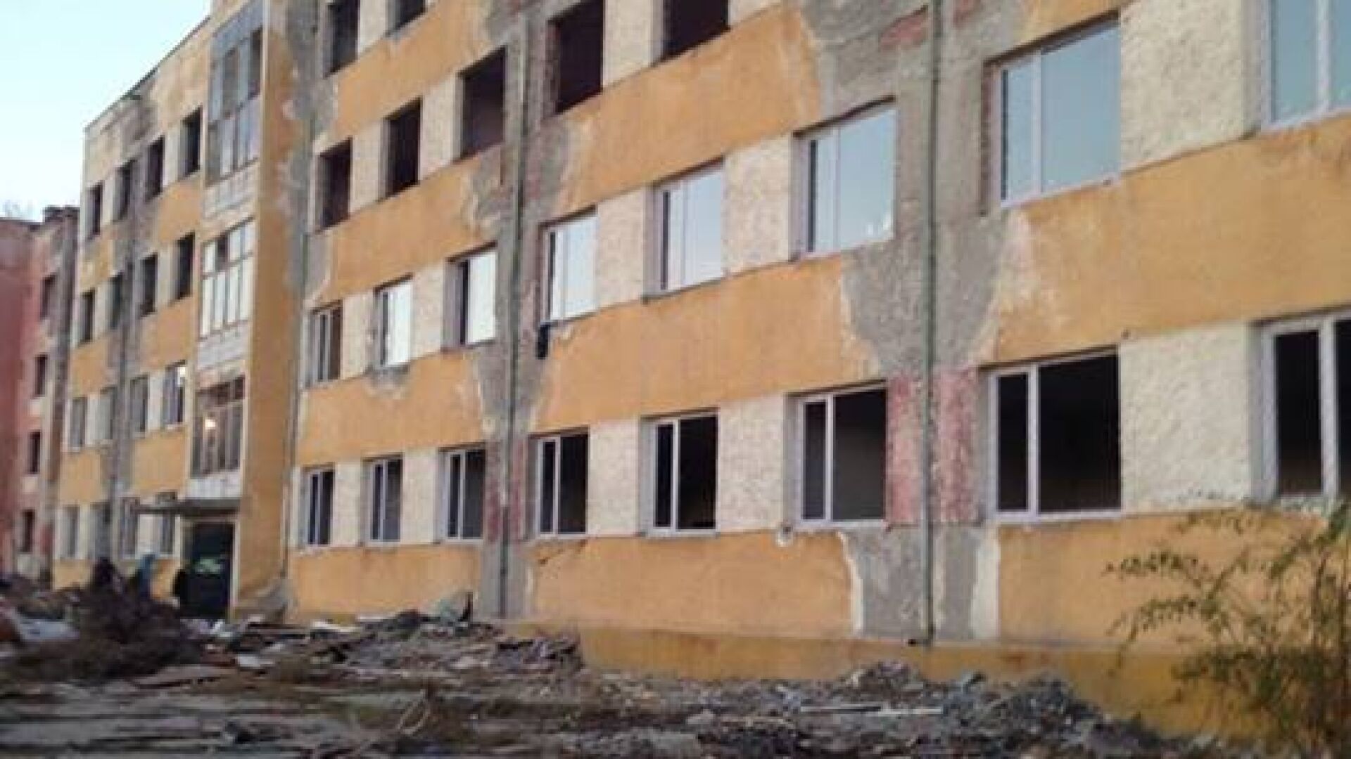 Когато топлата вода в бежанските лагери не е топла