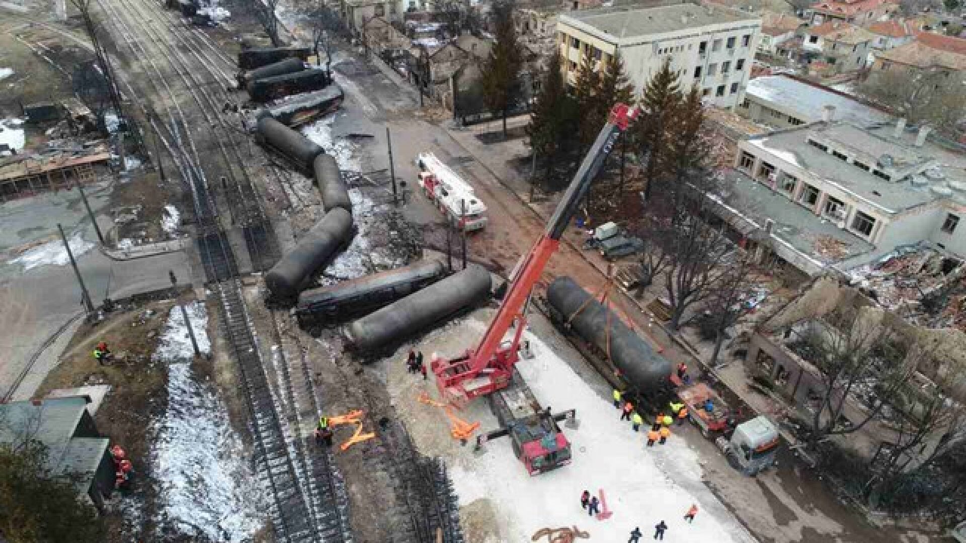 В Хитрино плашат с протести, искат да се върнат в домовете си (ОБНОВЕНА) 