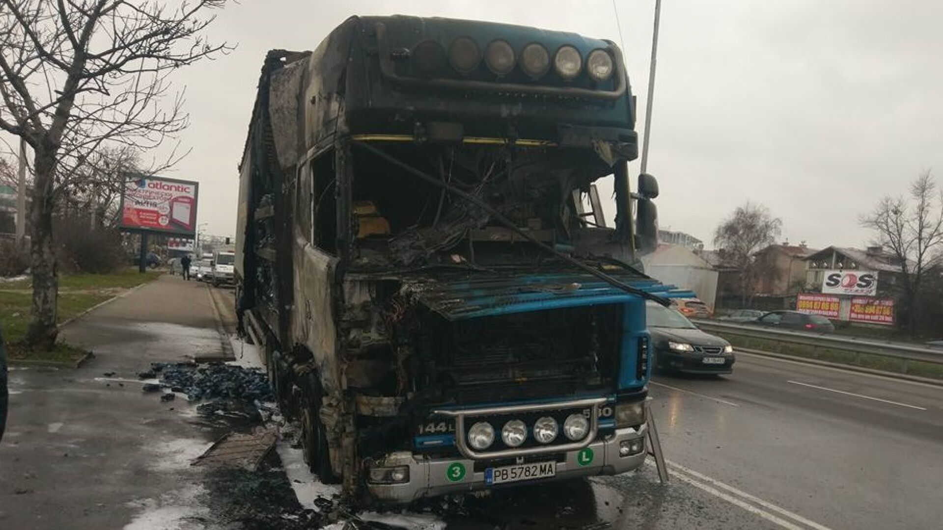 Камион се запали на „Цариградско шосе”