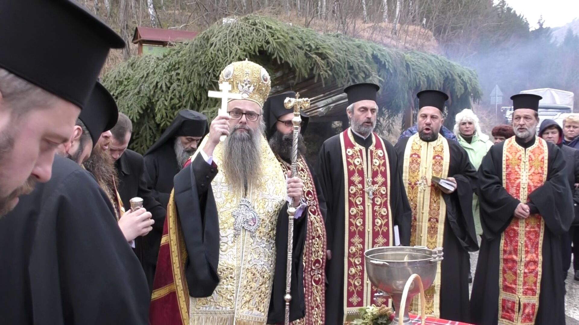Курбан срещу войната по пътя в Смолянско