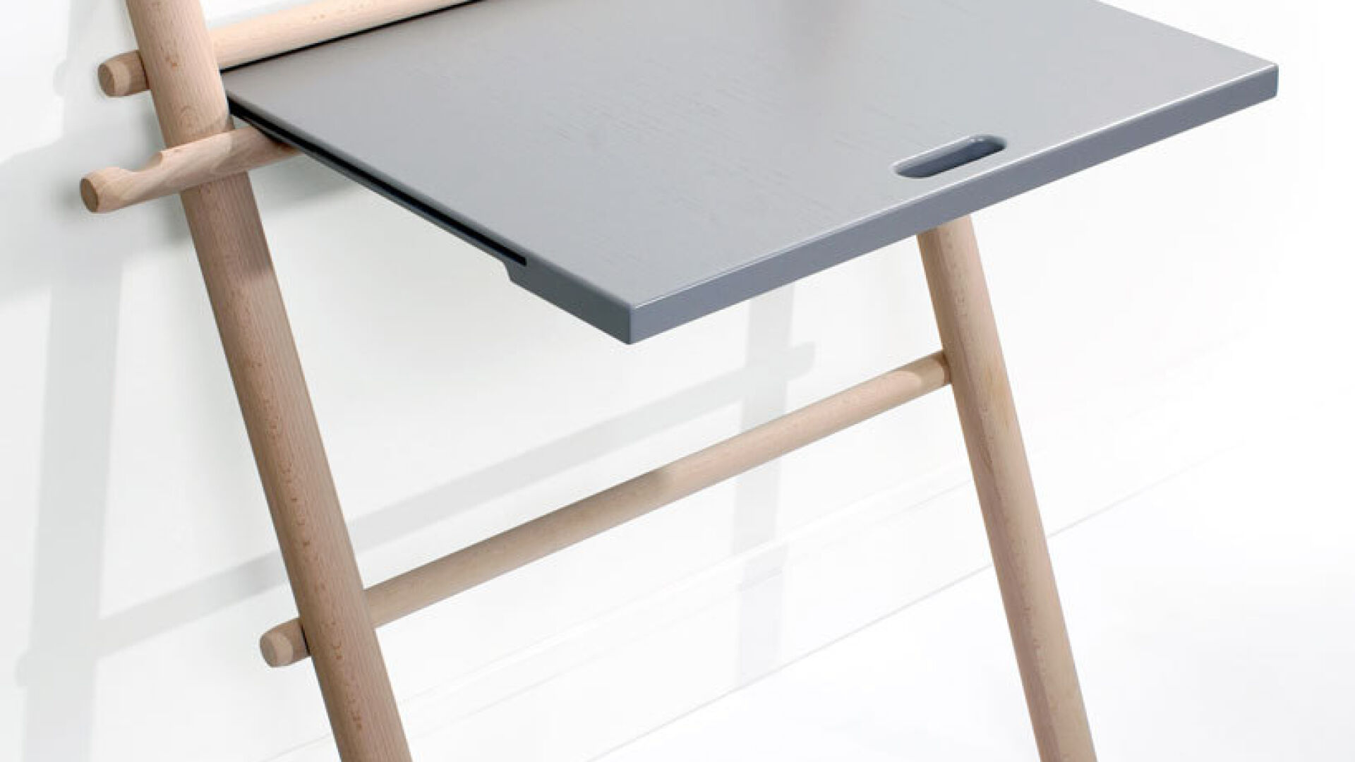 Аppunto table от Laurent Corio