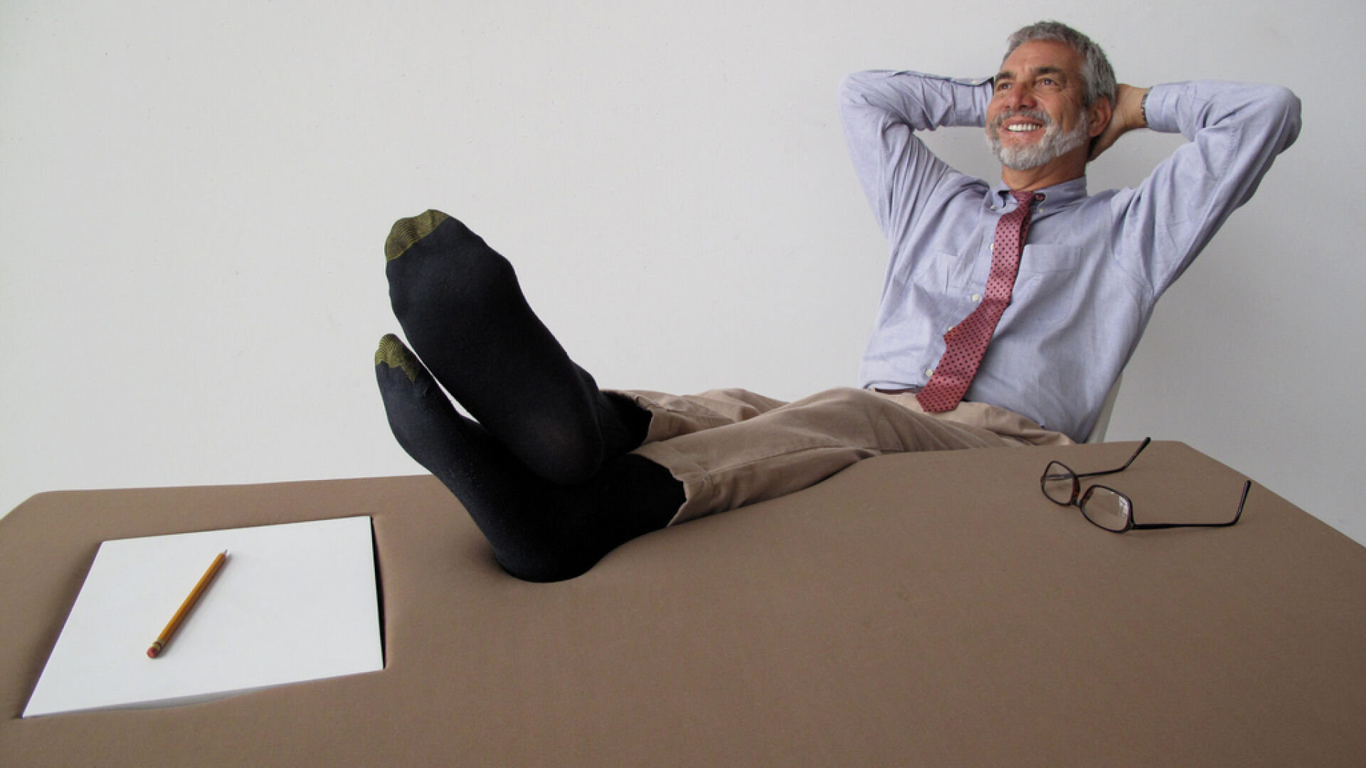 Office Desk от Nick Dimarco