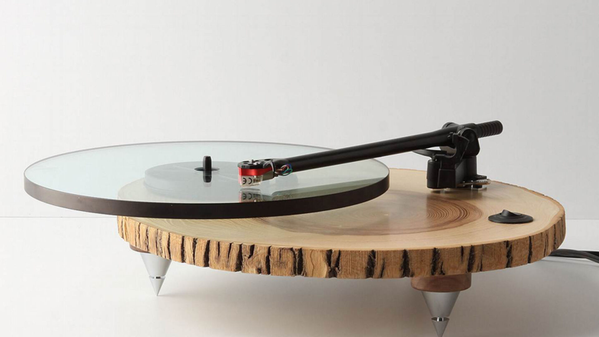 Аudiowood barky turntable от Joel Scilley