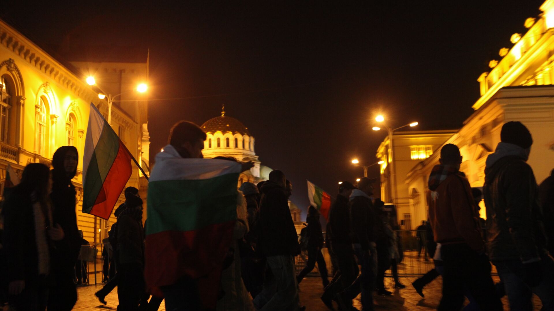 Протестът на Орлов мост обяви мократа поръчка срещу Борисов за 