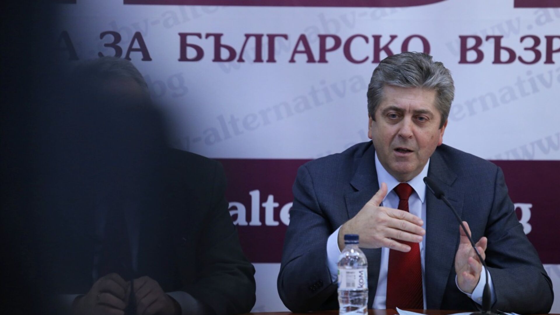 АБВ продължава да не подкрепя дълга от 16 млрд. лв.