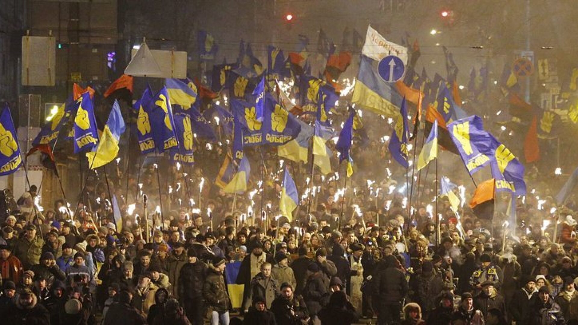 15 000 украинци почетоха паметта на противоречивия Степан Бандера