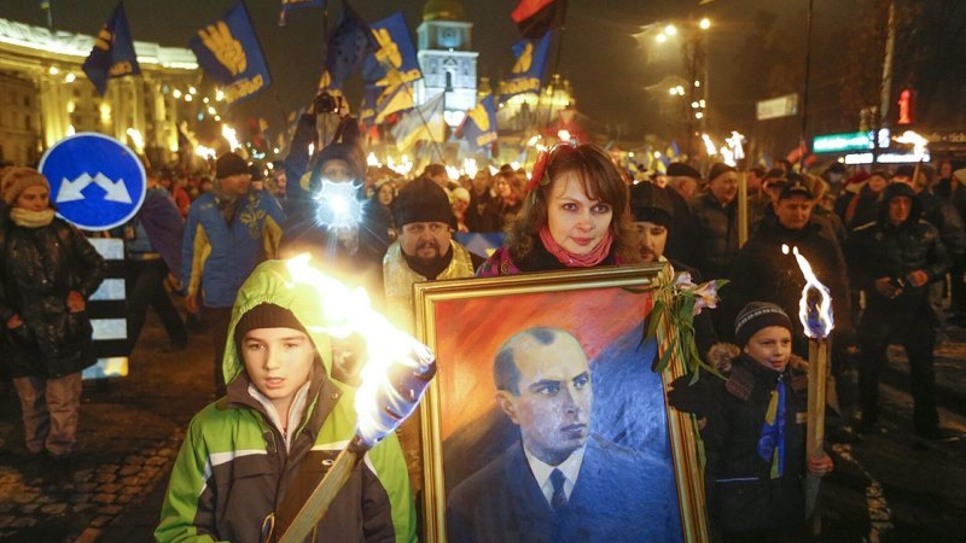15 000 украинци почетоха паметта на противоречивия Степан Бандера