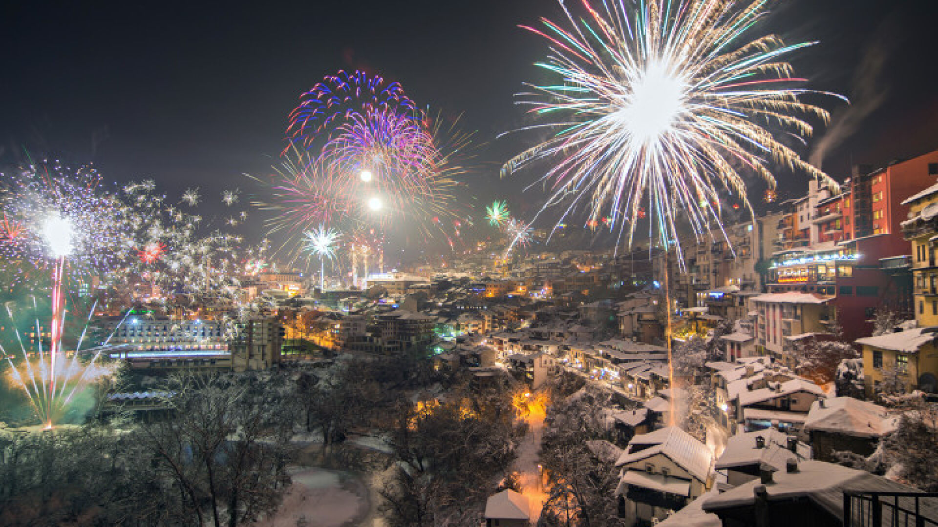 Новогодишната заря в България (ГАЛЕРИЯ)