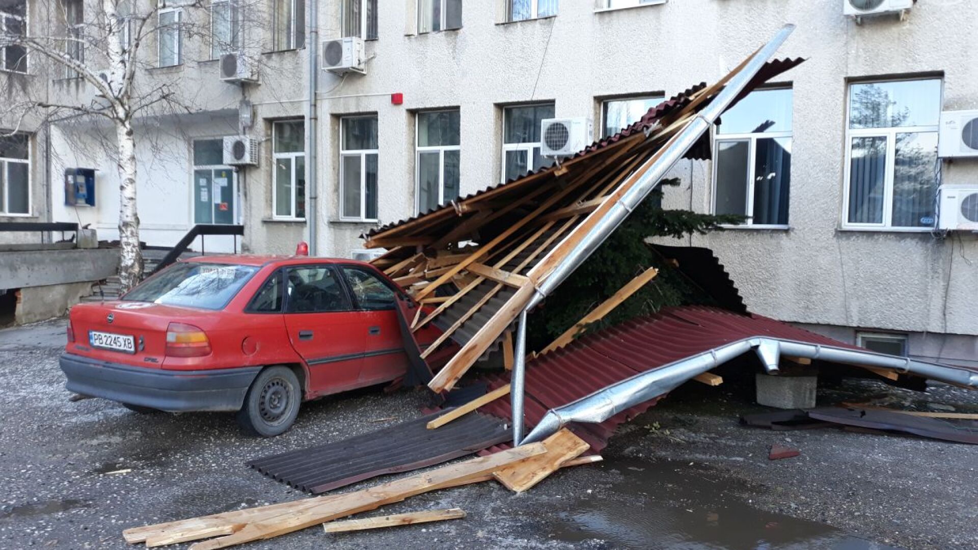 Обявиха бедствено положение в Карлово