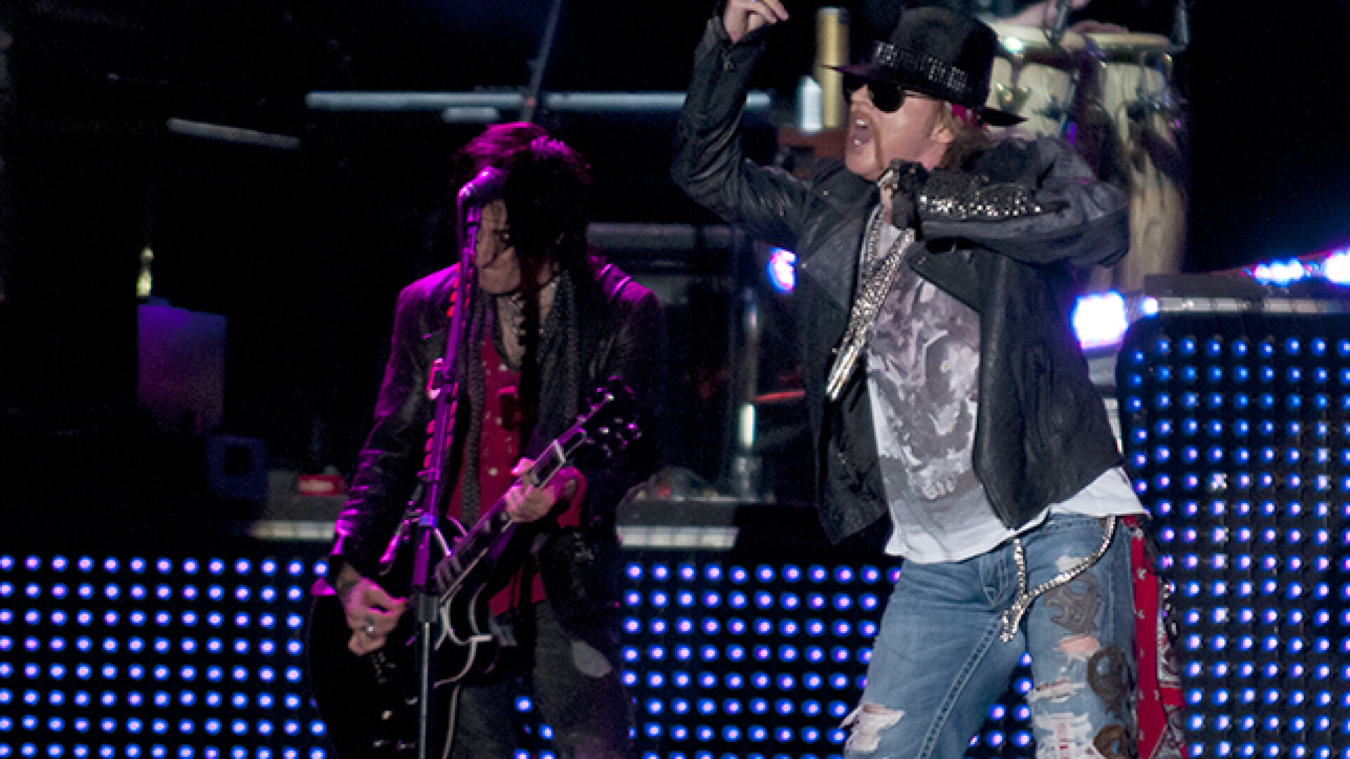 3 часа с Guns N' Roses на Sofia Rocks