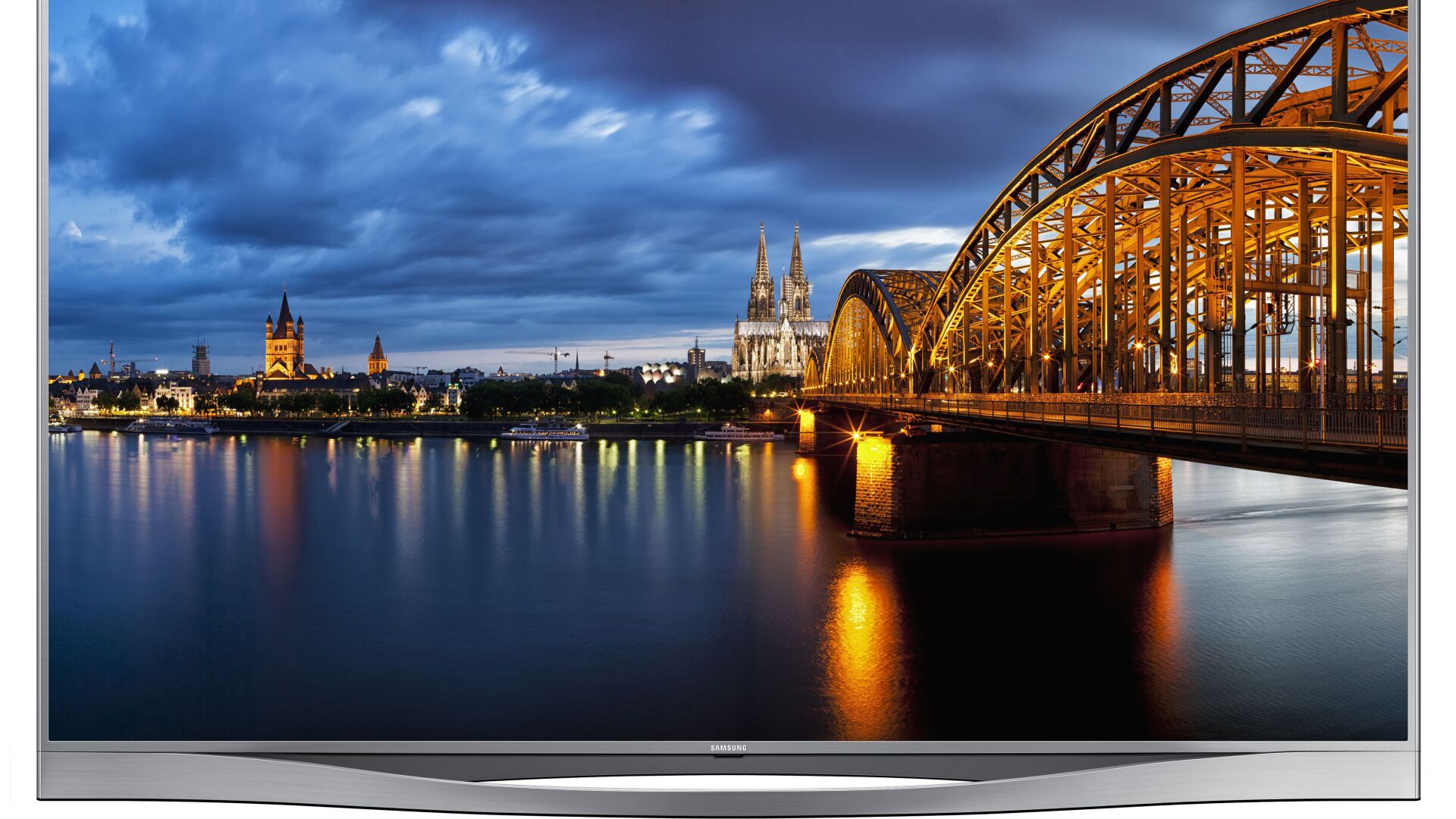 Samsung представя в България стилния 55-инчов смарт телевизор F8500 с 4-ядрен процесор
