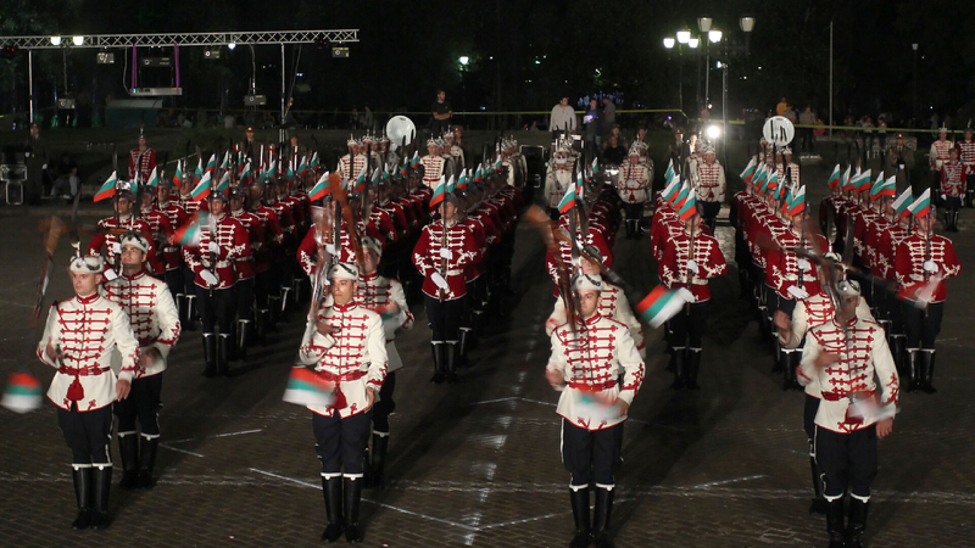 135 години българска гвардия (СНИМКИ)
