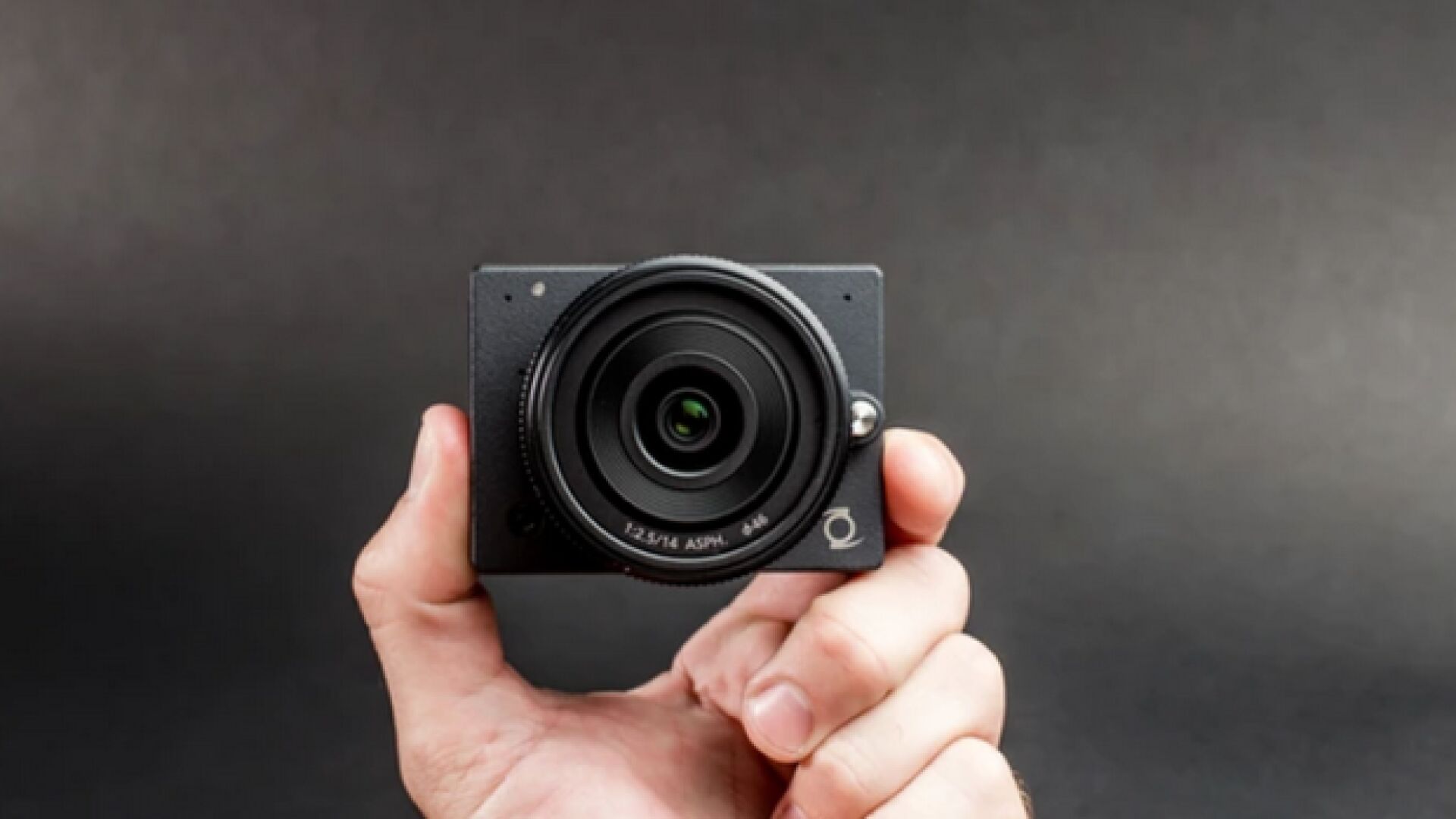 Камерата Е1: GoPro на стероиди!