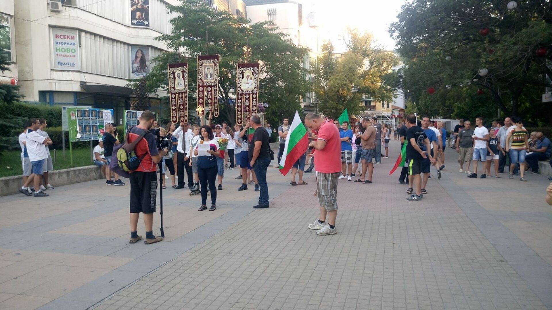 Жителите на Асеновград отново на протест срещу ромското насилие