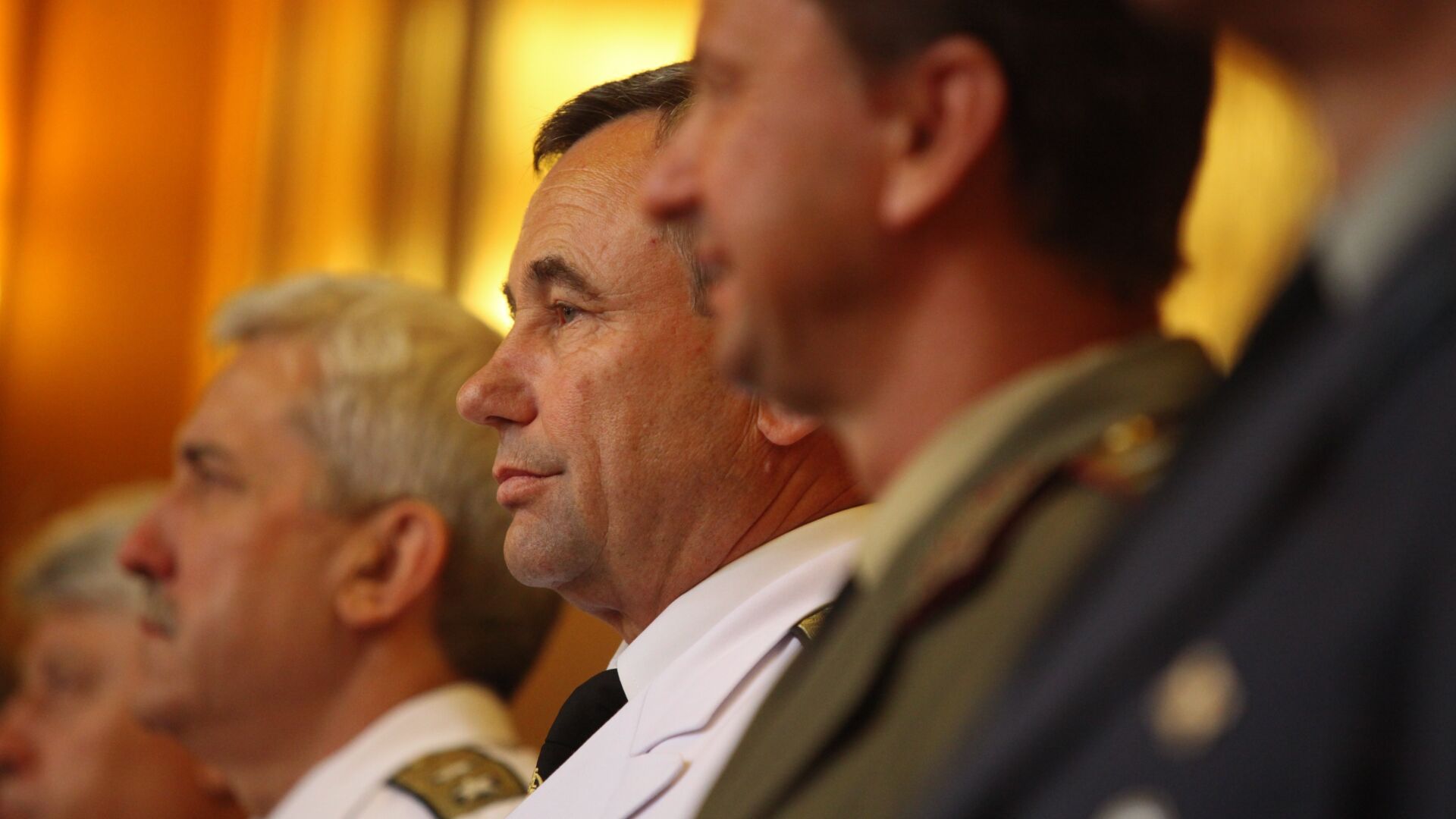 Вицеадмирал Румен Николов стана началник на отбраната