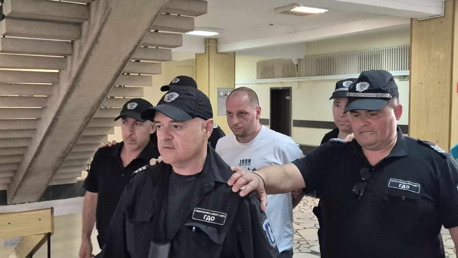 Шестимата обвинени по случая „Ягода“ остават в ареста