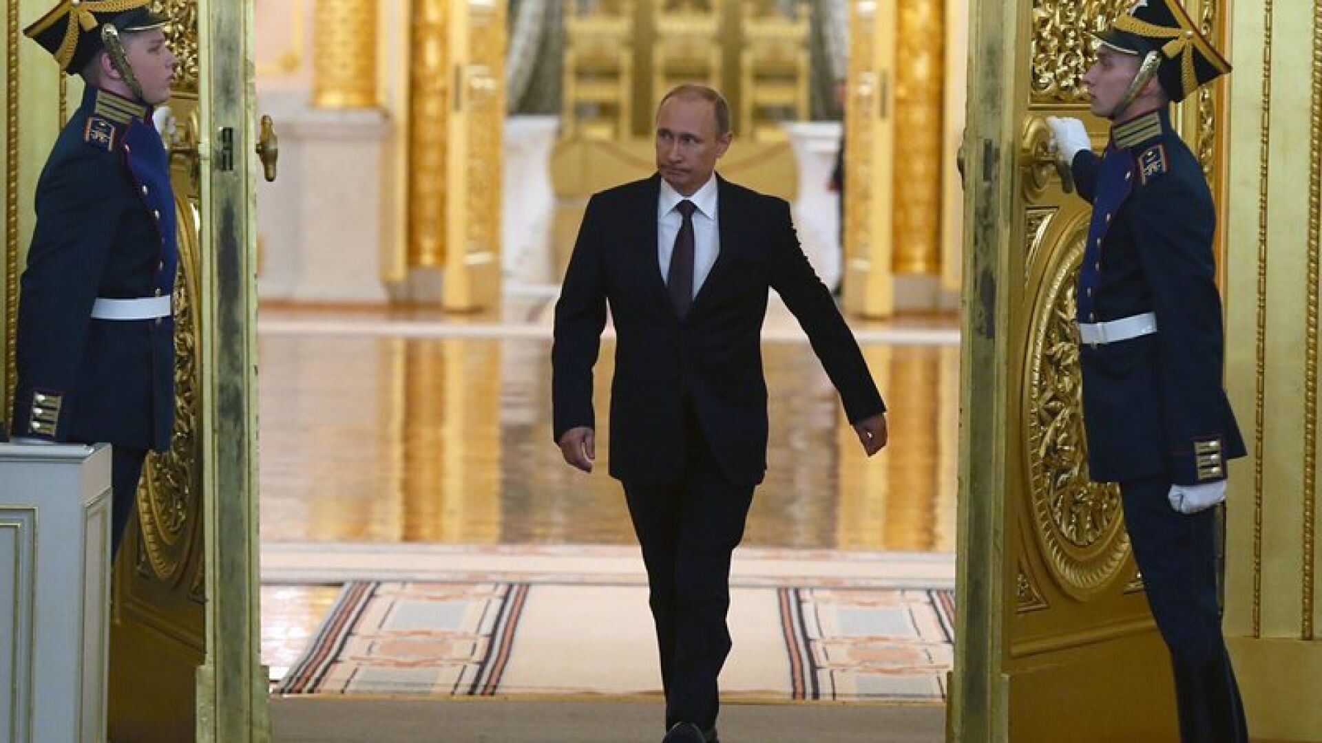 Путин присъедини Крим към Русия с подписа си