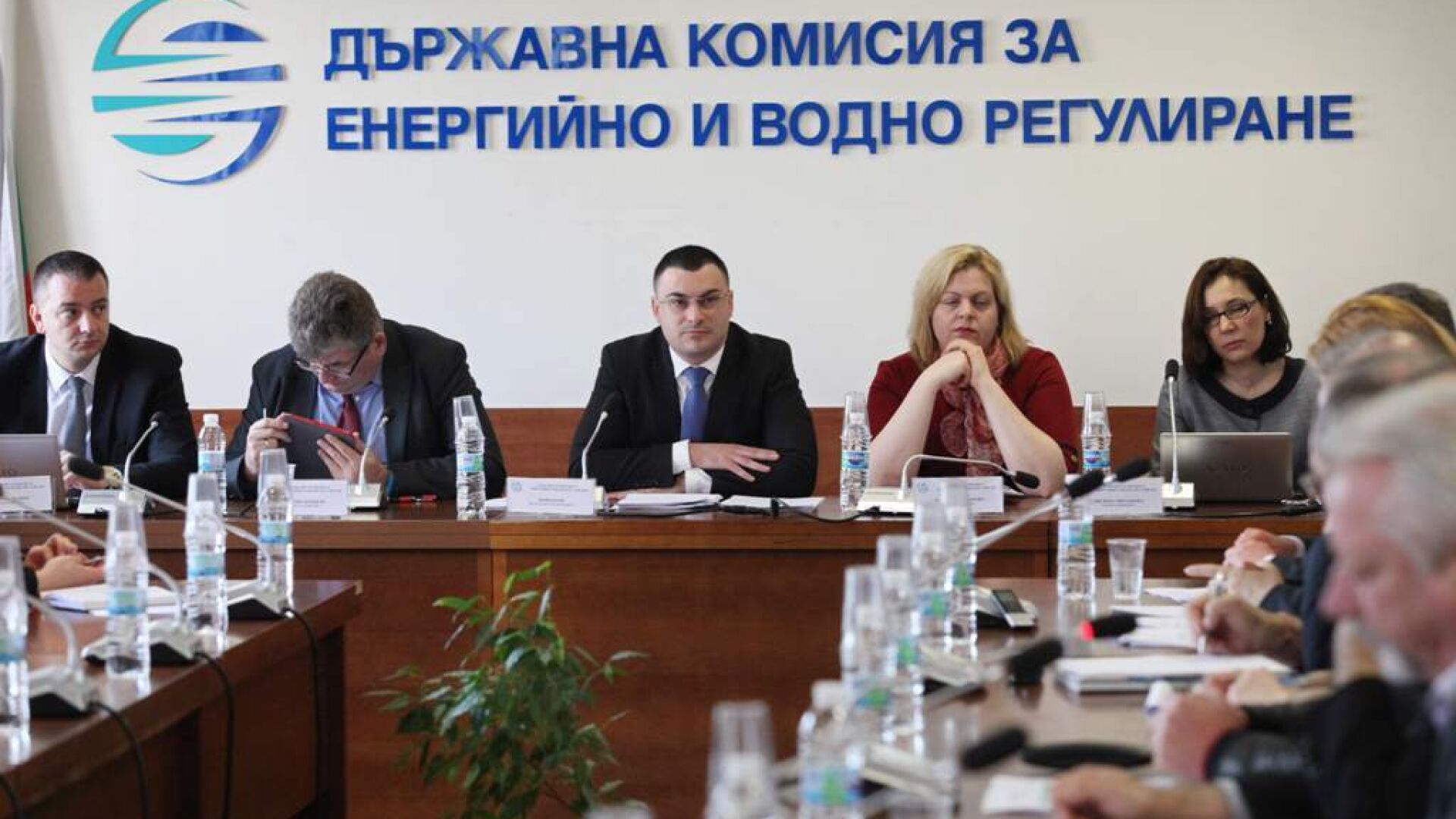 Топлата вода и парното няма да поевтинеят