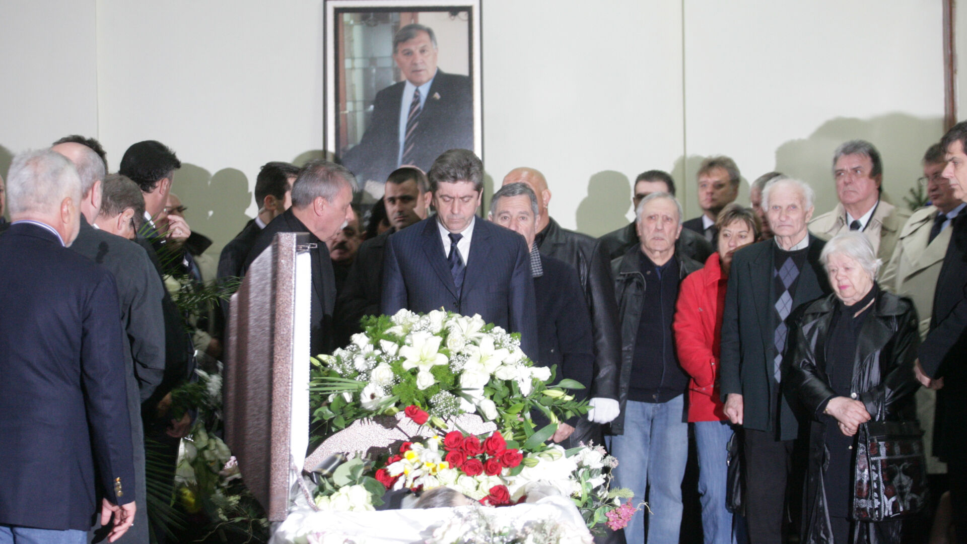 Хиляди се простиха с Иван Славков - Батето