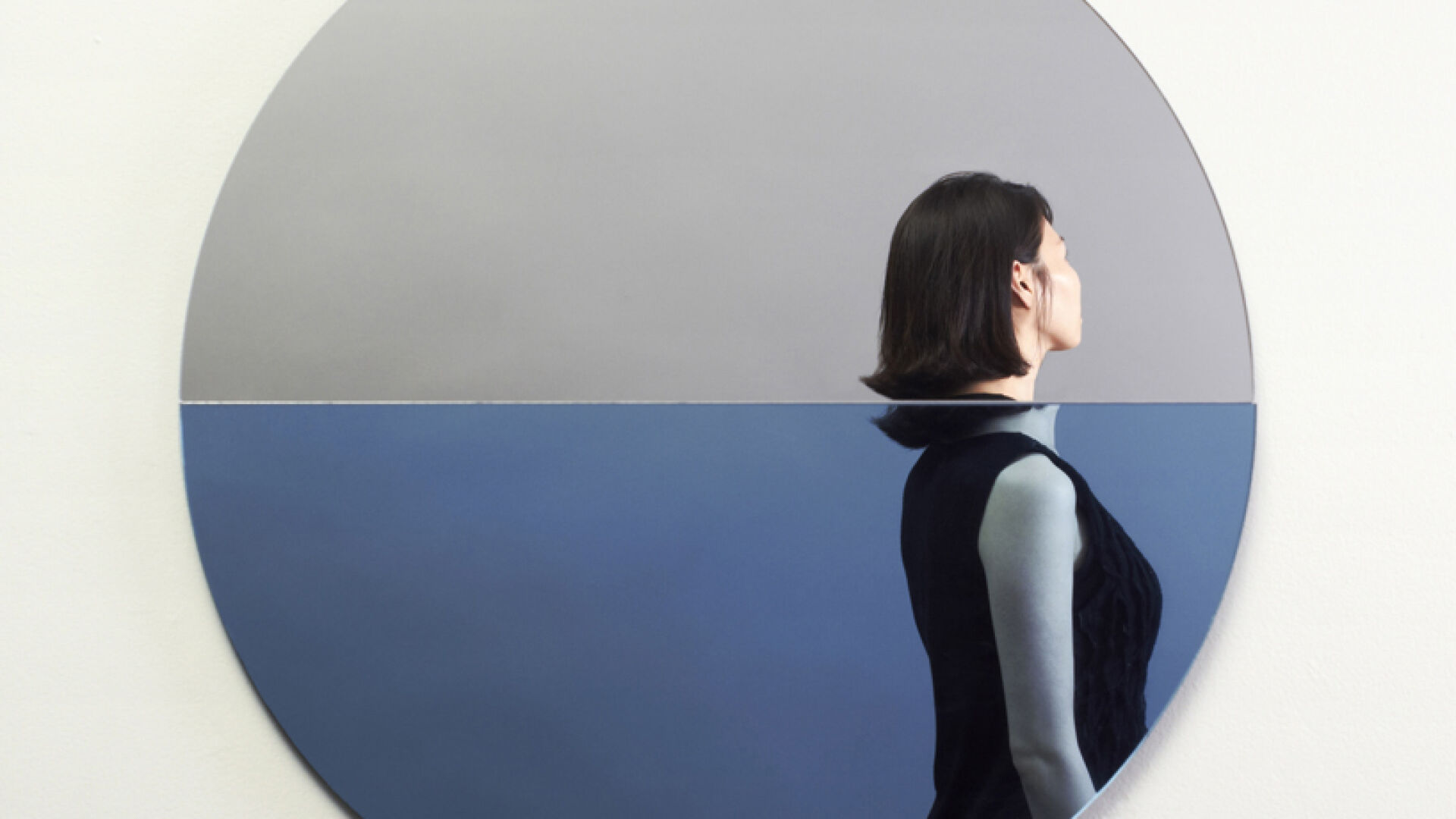 Fathom Mirror от Joe Doucet