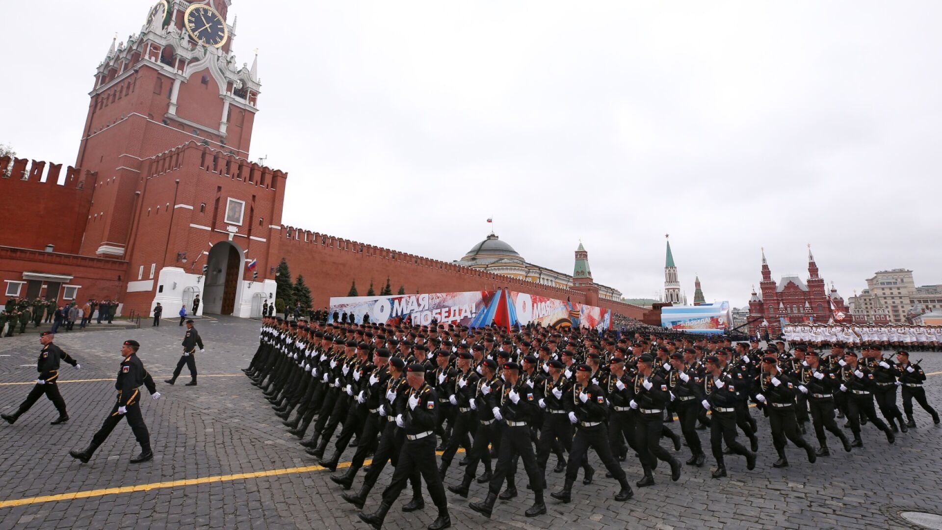 Русия в Деня на победата (ГАЛЕРИЯ)