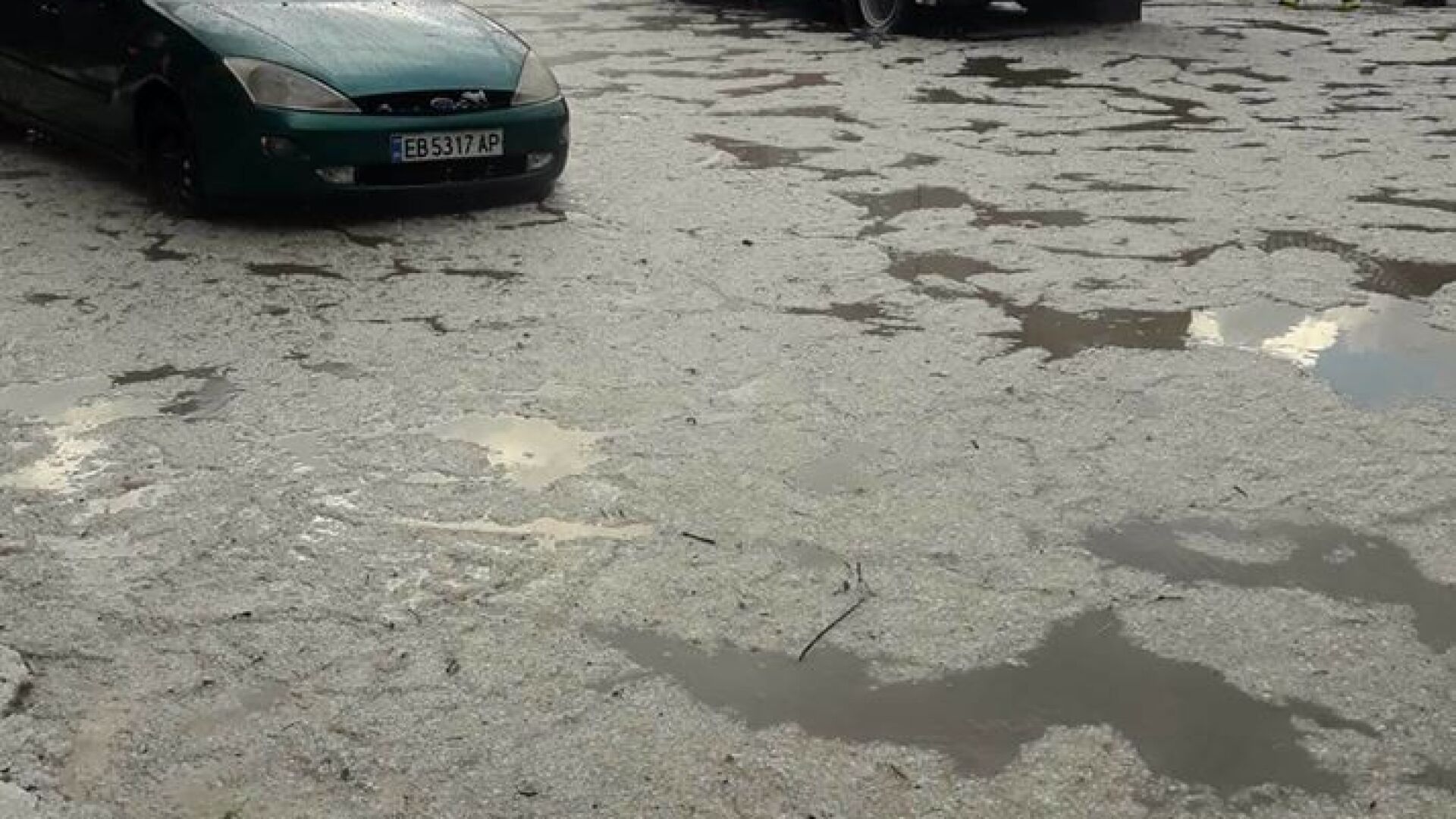 Наводнение в Габрово след проливен дъжд и силна градушка (ВИДЕО)