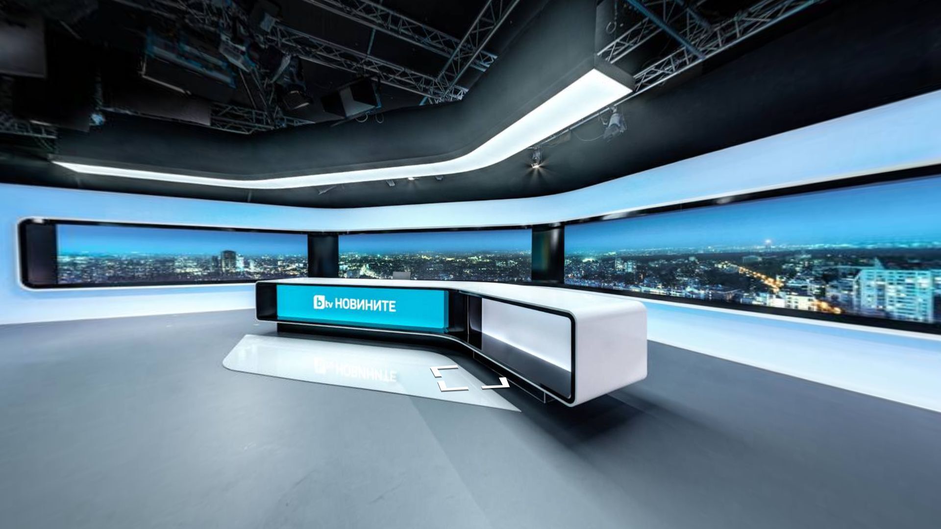 Влезте в новото студио на bTV Новините