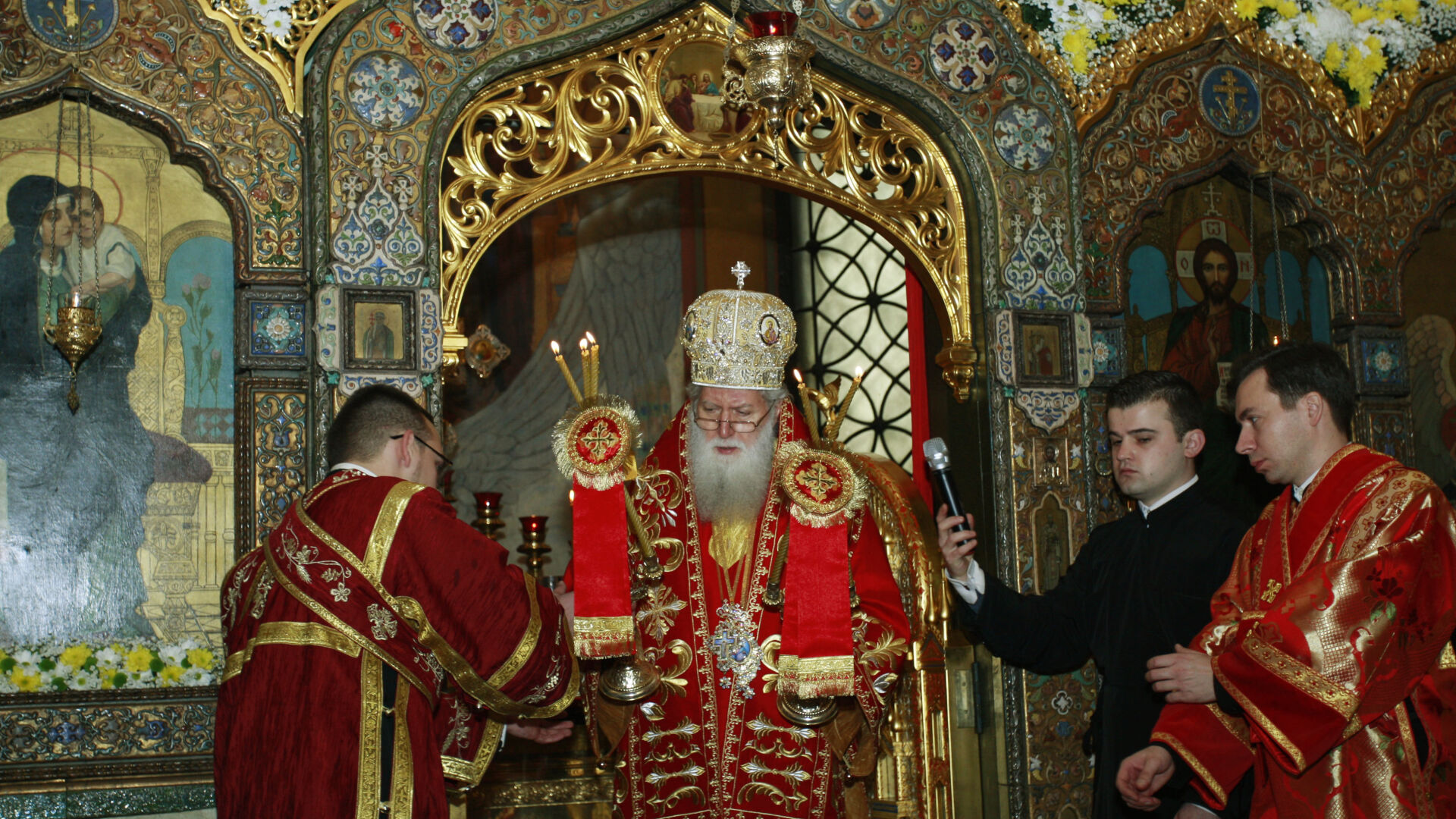 Руската църква в София става на 100 години