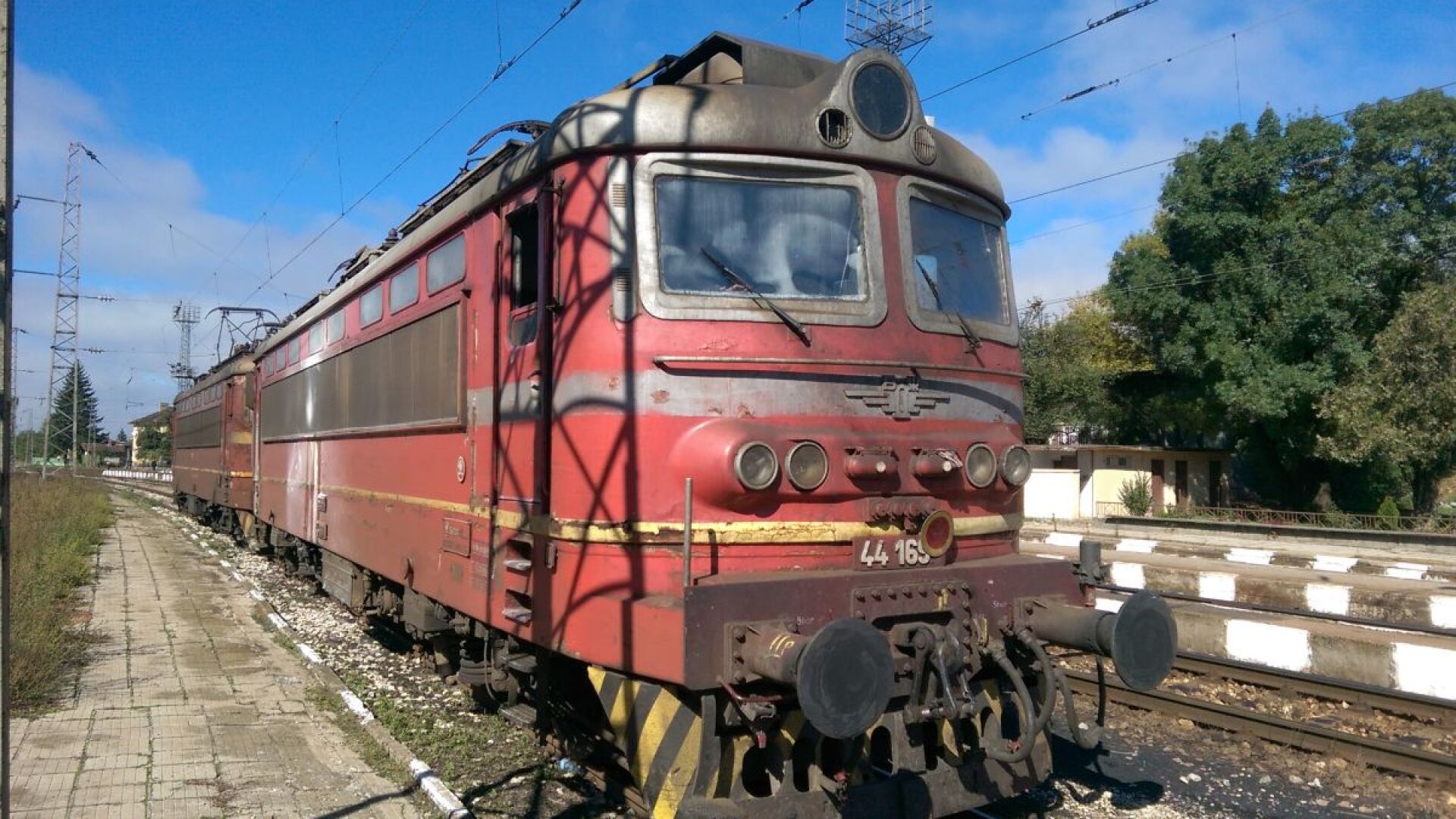 Пожар в бързия влак от София за Пловдив спря композицията за два часа