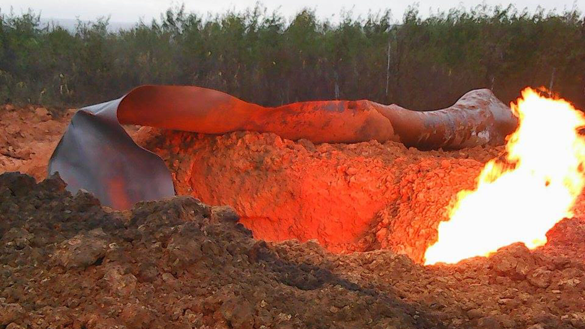 Взрив на газопровод край Павликени (СНИМКИ И ВИДЕО)
