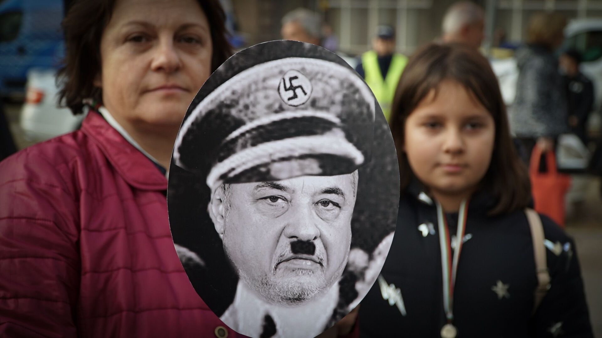 Втори ден на протести с искане за оставка на Валери Симеонов