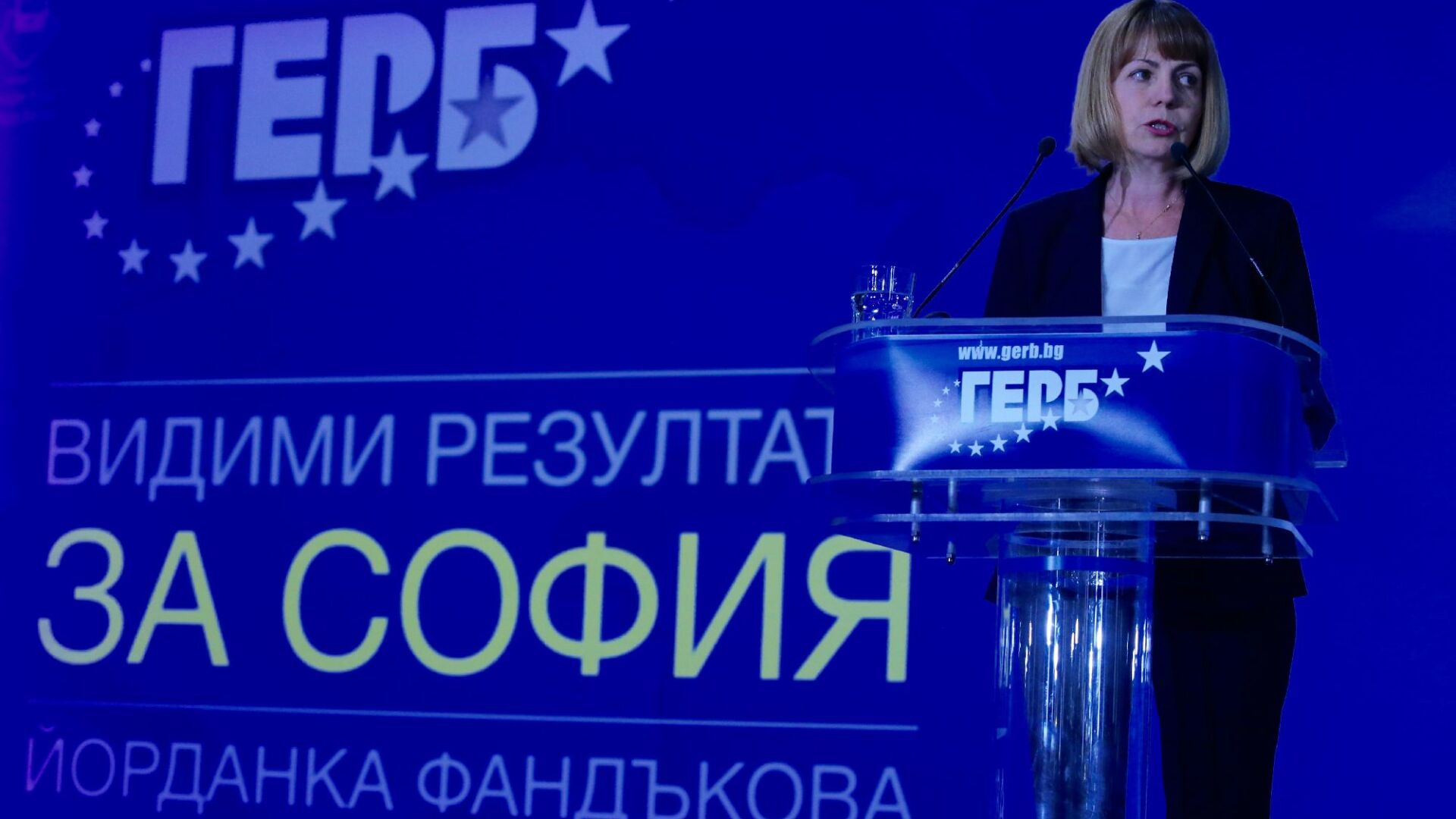 Йорданка Фандъкова започна битката за трети кметски мандат в София