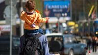 Родители търсят реванш от изоставените си деца
