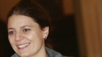 Шефката на кабинета на Орешарски официално влезе в най-новото 