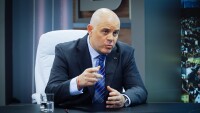 Гешев посъветва държавата „да застане по-сериозно на мястото си”